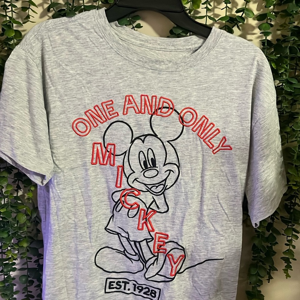 Women’s Mickey Mouse short sleeve top